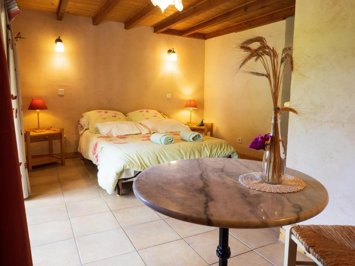 Au Fil Des Saisons Bed & Breakfast