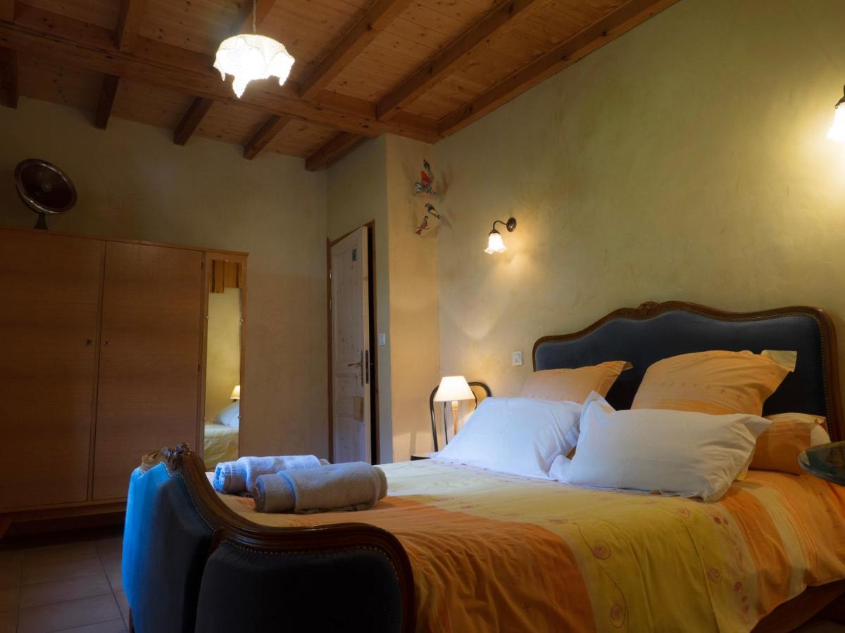 Au Fil Des Saisons Bed & Breakfast